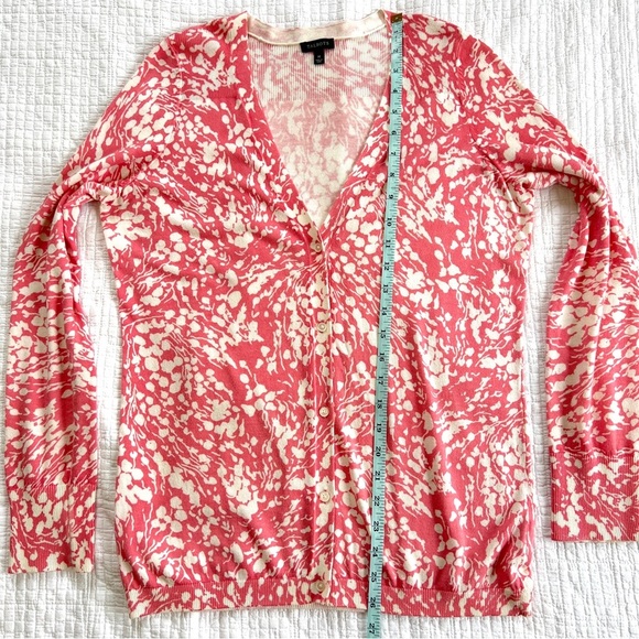 Talbots Salmon Pink and White Art To Wear Button Down Knit Cardigan Size Medium - Picture 7 of 9